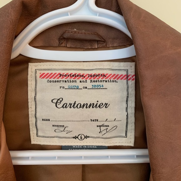 Vegan leather jacket! - Picture 6 of 10